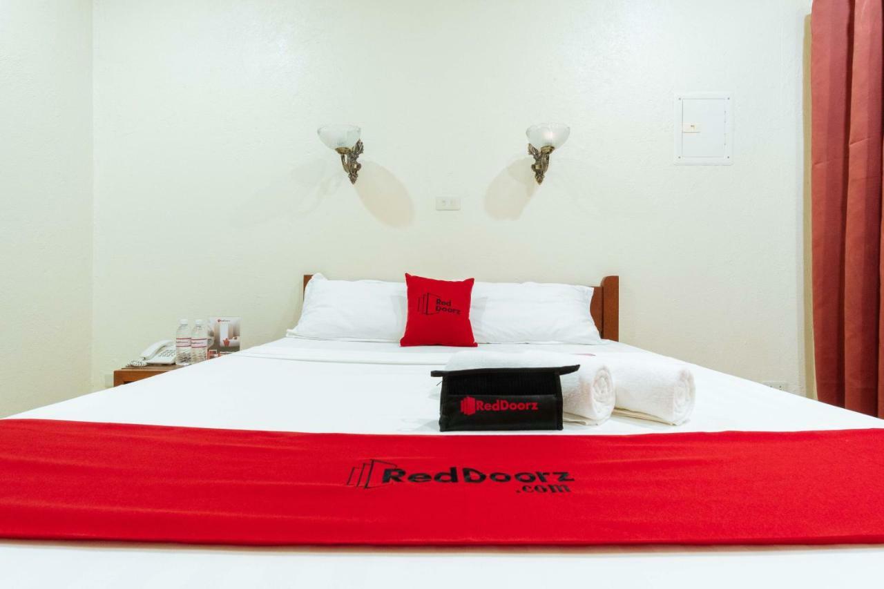 Reddoorz Premium Near Pristine Beach Puerto Princesa Esterno foto